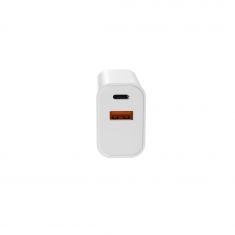 Chargeur secteur WE 1 Port USB et 1 Port USB-C : 5V/3A, 9V/3A, 12V/2.25A - USB : 5V/3A, 9V/2A, 12V/1.5A - 30W total max., PD3.0/QC3.0, format compact, blanc
