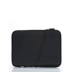 Housse universelle pour tablette jusqu'à 11''. Grande poche avec bulles antichocs. Pochette avant pour documents/objets. En Polyester RPET 600D recyclé. Noire