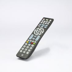 TELECOMMANDE UNIVERSELLE 8 EN 1 TOUCHES RETROECLAIREES TV+TNT+SAT+CABLE+DVD+B-RAY+AUX+AUD Compatible avec + de 1600 marques